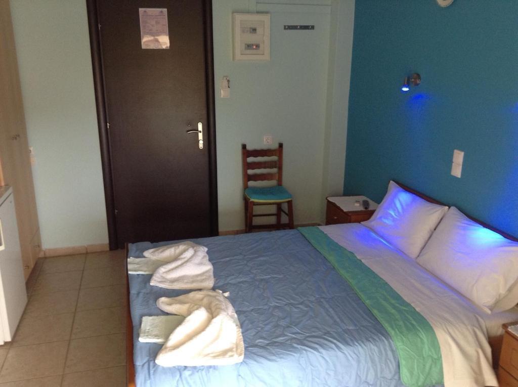 Kostas Rooms Votsi  Номер фото