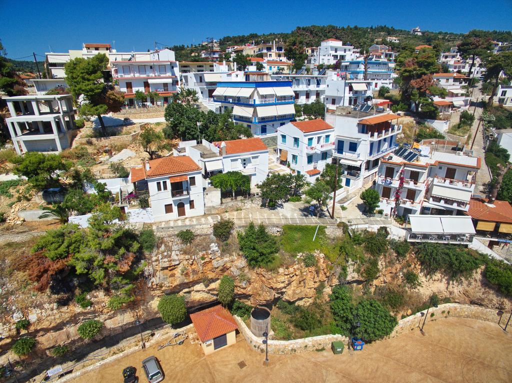 Kostas Rooms Votsi  Екстер'єр фото