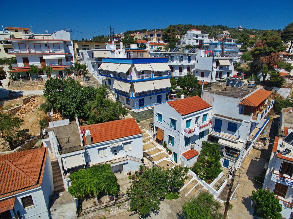 Kostas Rooms Votsi  Екстер'єр фото